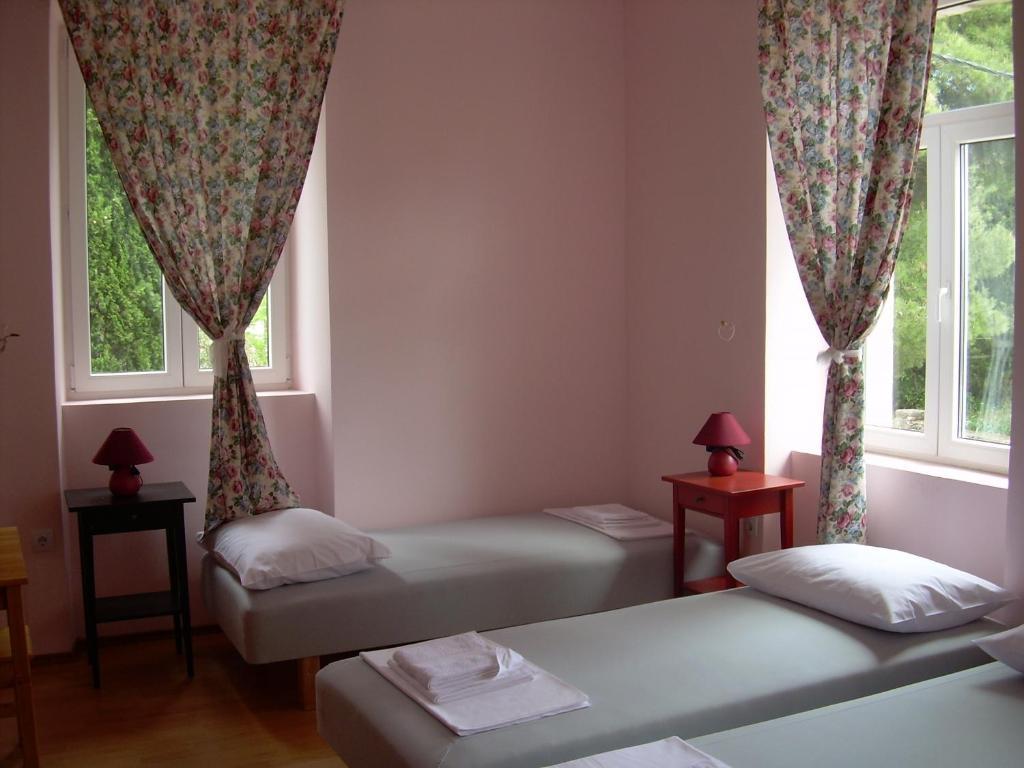 Phara Hostel Gdinj Kamer foto